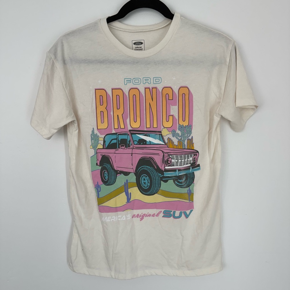 Ford Bronco T Shirt Pink Bronco Graphic Size Small Vintage Style Tee Retro Car S